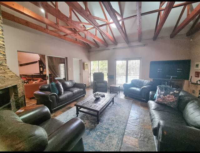 3 BEDROOM HOUSE FOR SALE IN VANDERBIJLPARK SE 4